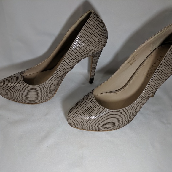 Colin Stuart Nude/Tan Pumps - Picture 3 of 6